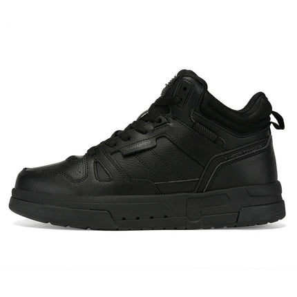 Elegante schwarze Sneakers mit modernem Design, perfekt für den Alltag und entspannte Freizeitlooks.