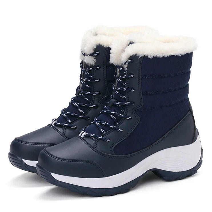 Robuste schwarze Stiefel mit zusätzlicher Knöchelunterstützung, perfekt für anspruchsvolle Wanderungen.