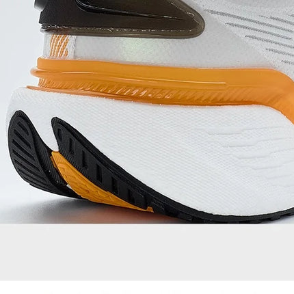 Vielseitige Sneakers in trendigem Design, geeignet für verschiedene Freizeitaktivitäten. Komfortabel und stylish zugleich.