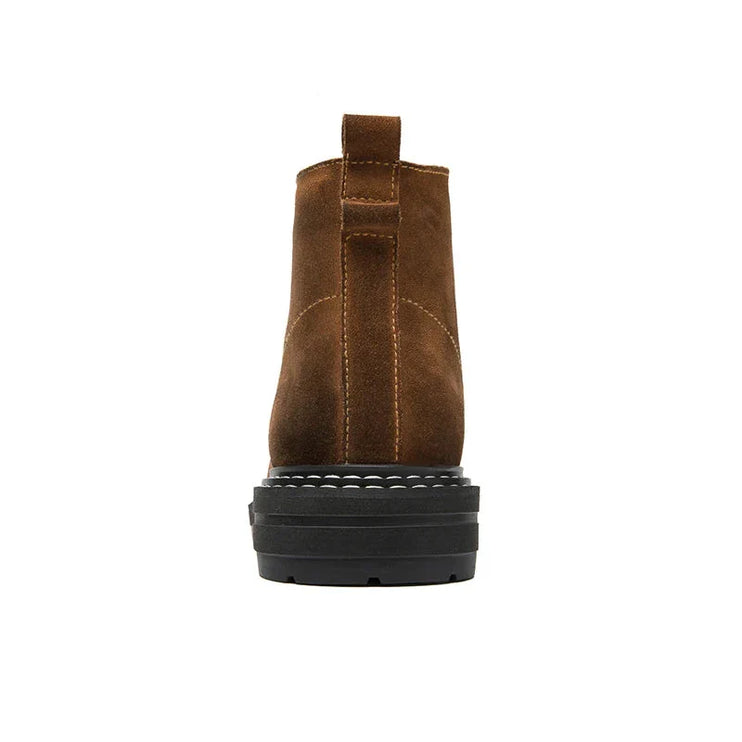 UrbanTrek Lederboots Rückseite, brauner wasserdichter Echtlederstiefel mit robustem Absatz, klassisches Design, Marke DEKABR.